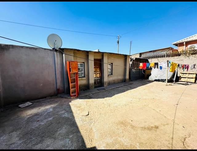 7 BEDROOM HOUSE FOR SALE IN BENONI CENTRAL